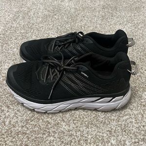 Hoka Clifton 6